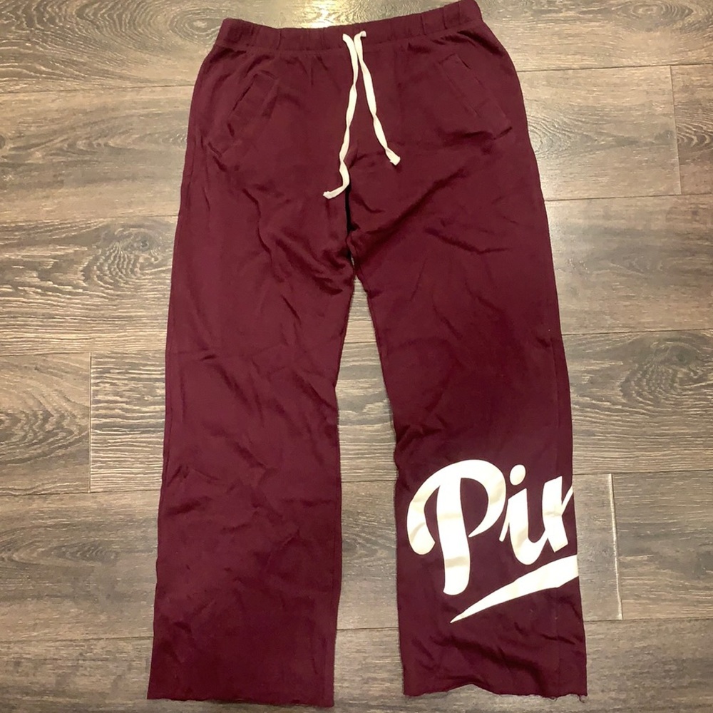 Maroon sweatpants size Small